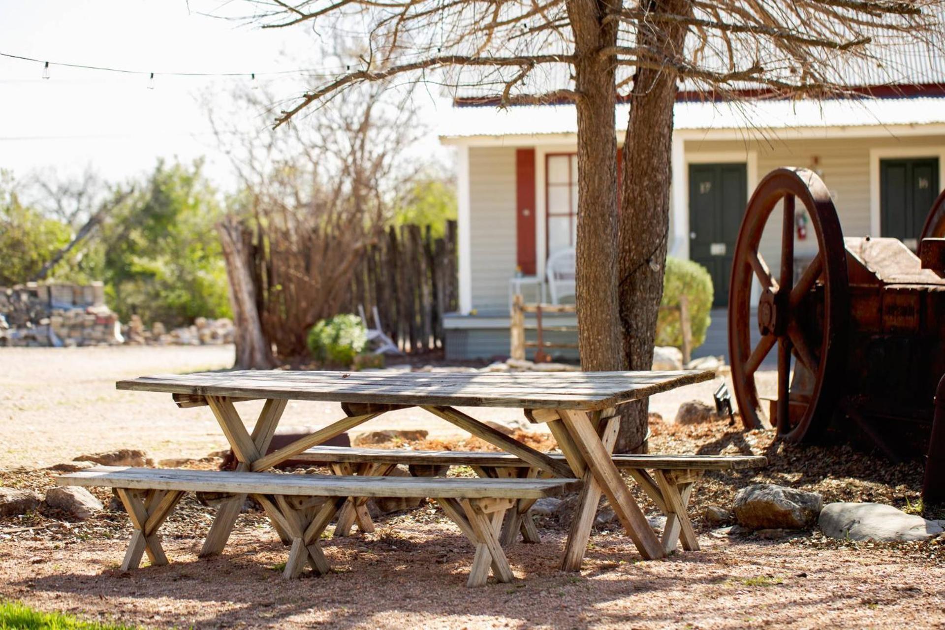 #6 The Root Cellar At Garrison In Gruene Villa New Braunfels Exteriör bild